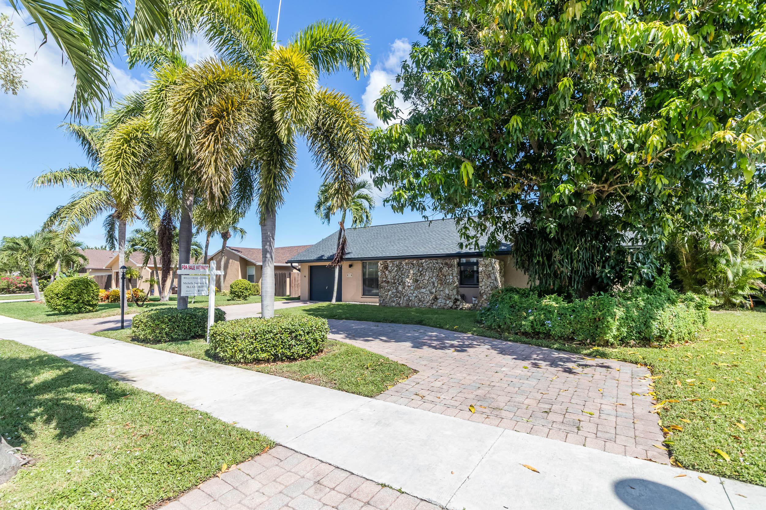3007 Cormorant Road Delray Beach, FL 33444 - Photo 9 of 38 Front of Home
