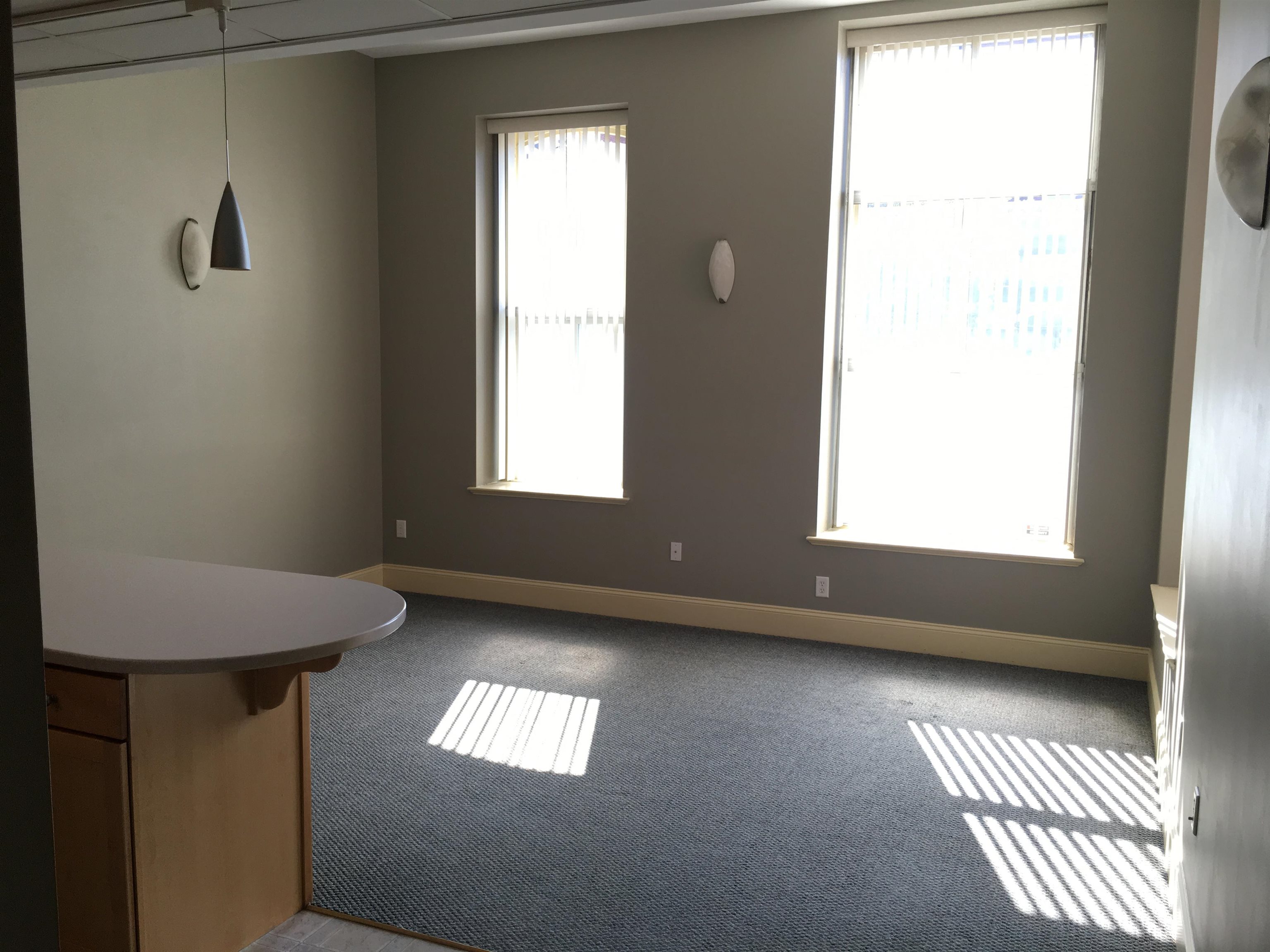 40 Hanover Street, Unit 40S Manchester, NH 03101 - Photo 17 of 44