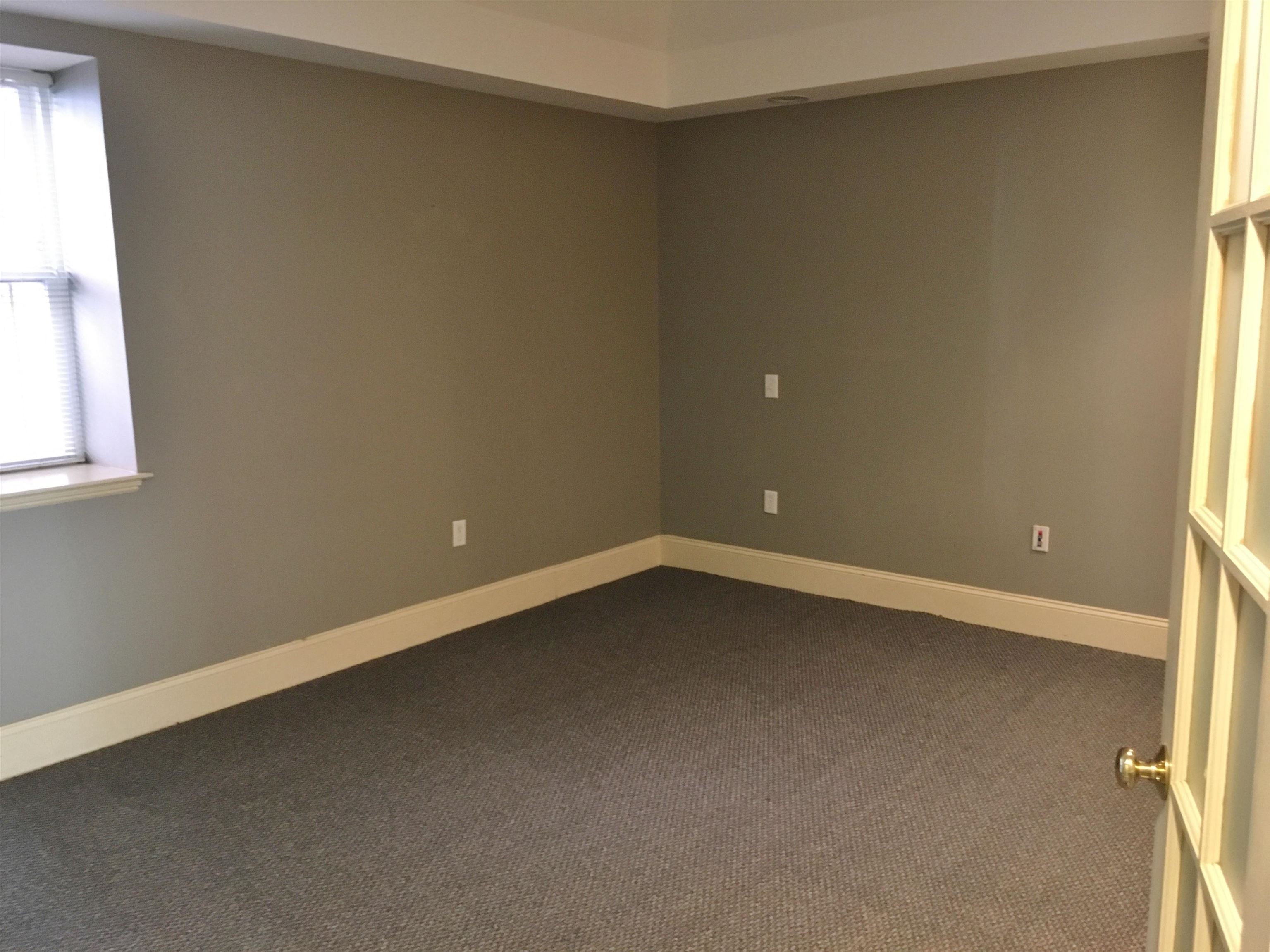40 Hanover Street, Unit 40S Manchester, NH 03101 - Photo 23 of 44