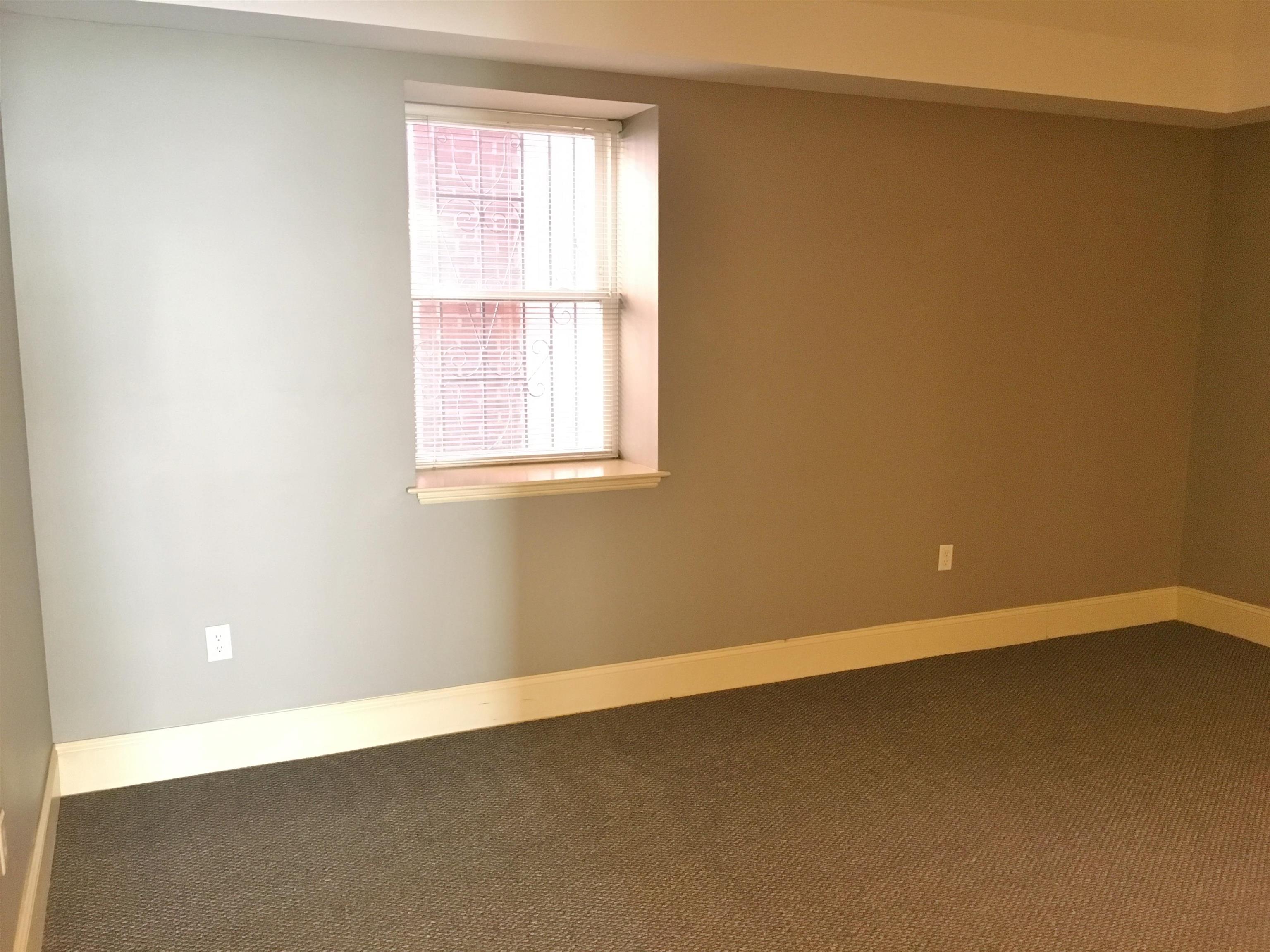 40 Hanover Street, Unit 40S Manchester, NH 03101 - Photo 26 of 44