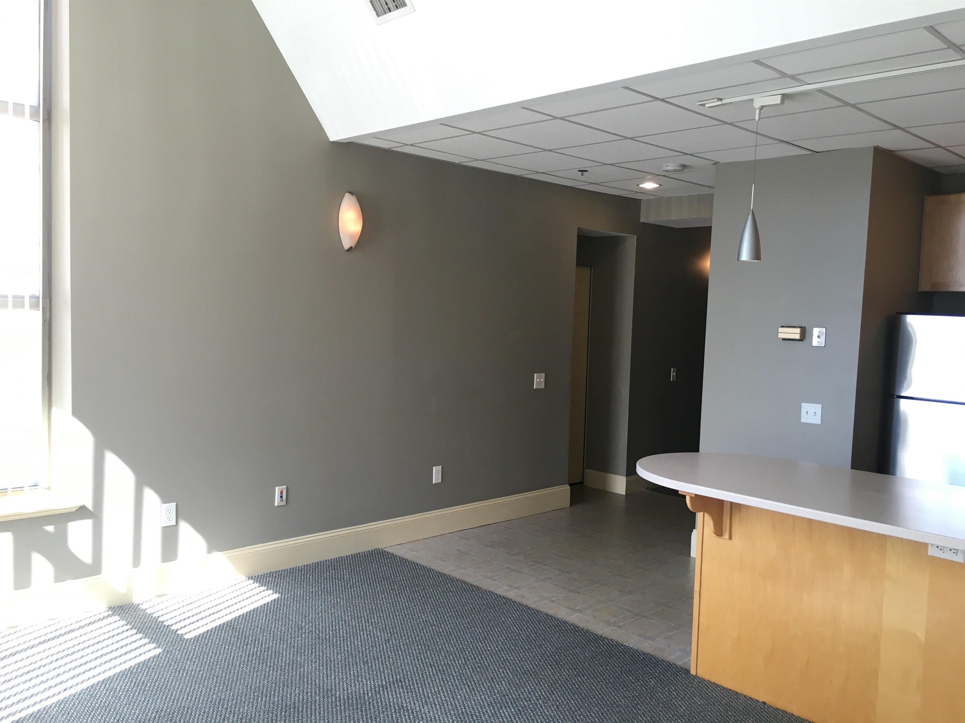 40 Hanover Street, Unit 40S Manchester, NH 03101 - Photo 27 of 44