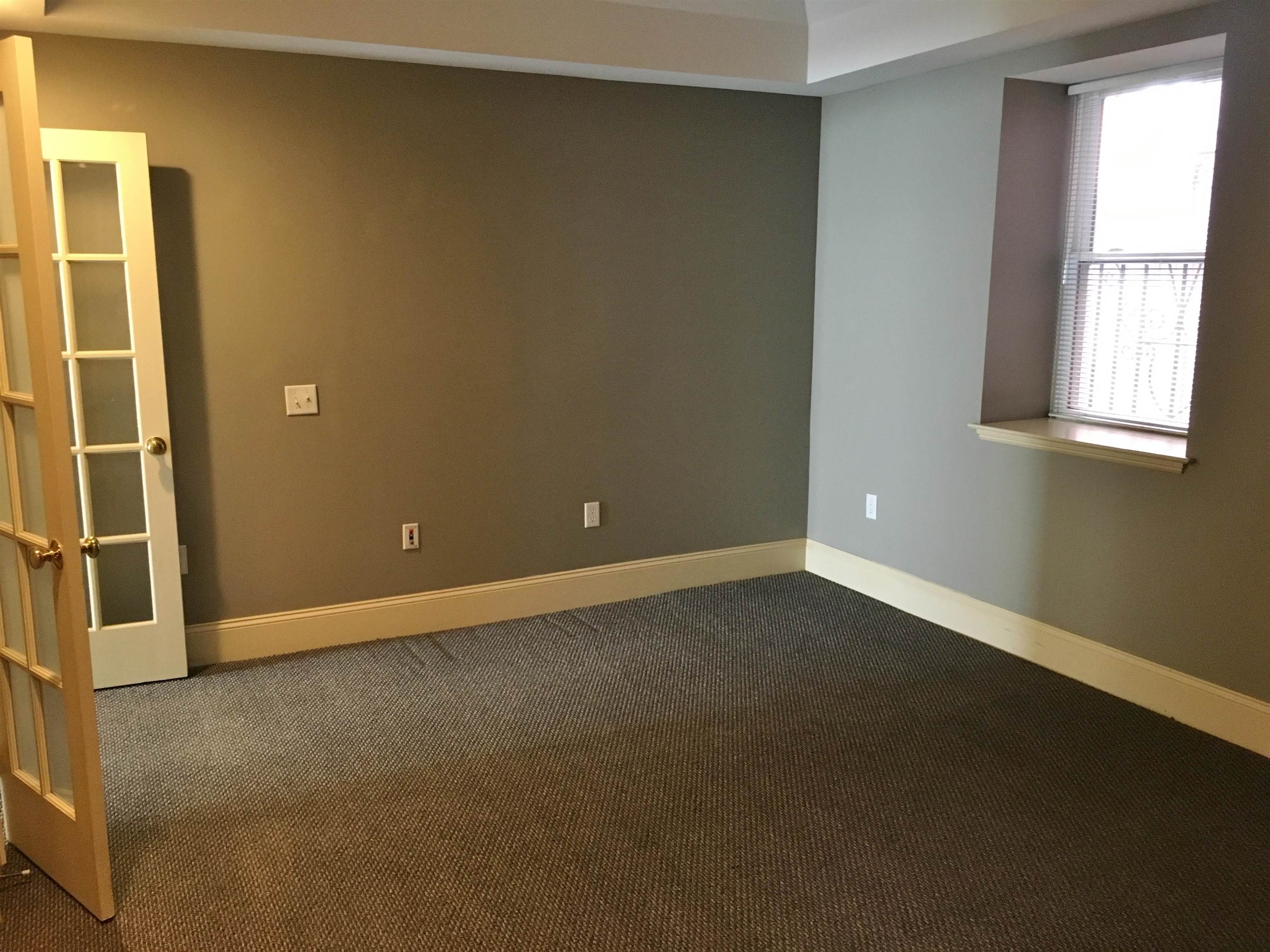 40 Hanover Street, Unit 40S Manchester, NH 03101 - Photo 32 of 44