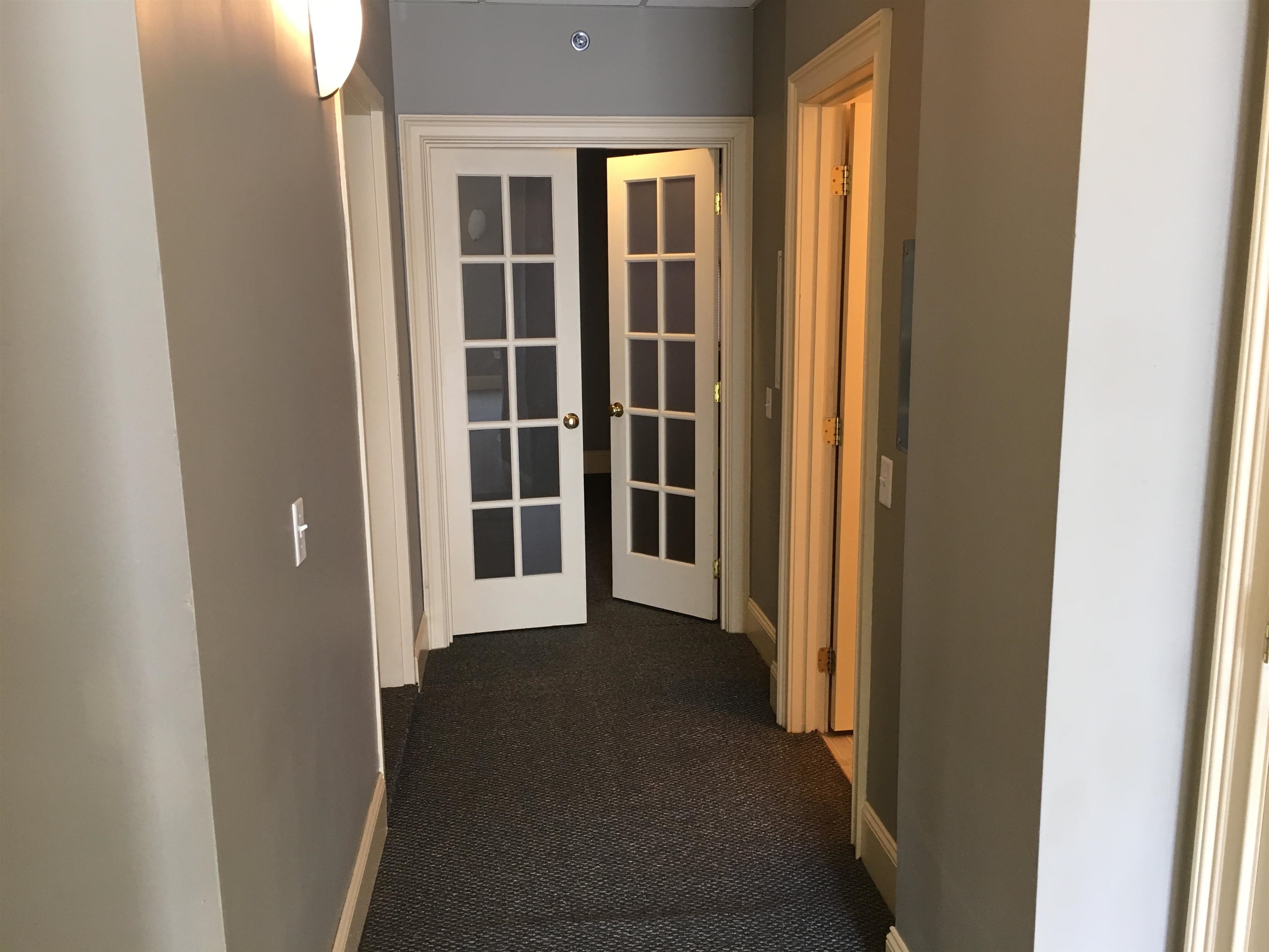 40 Hanover Street, Unit 40S Manchester, NH 03101 - Photo 34 of 44