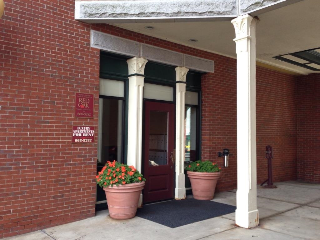 40 Hanover Street, Unit 40S Manchester, NH 03101 - Photo 5 of 44