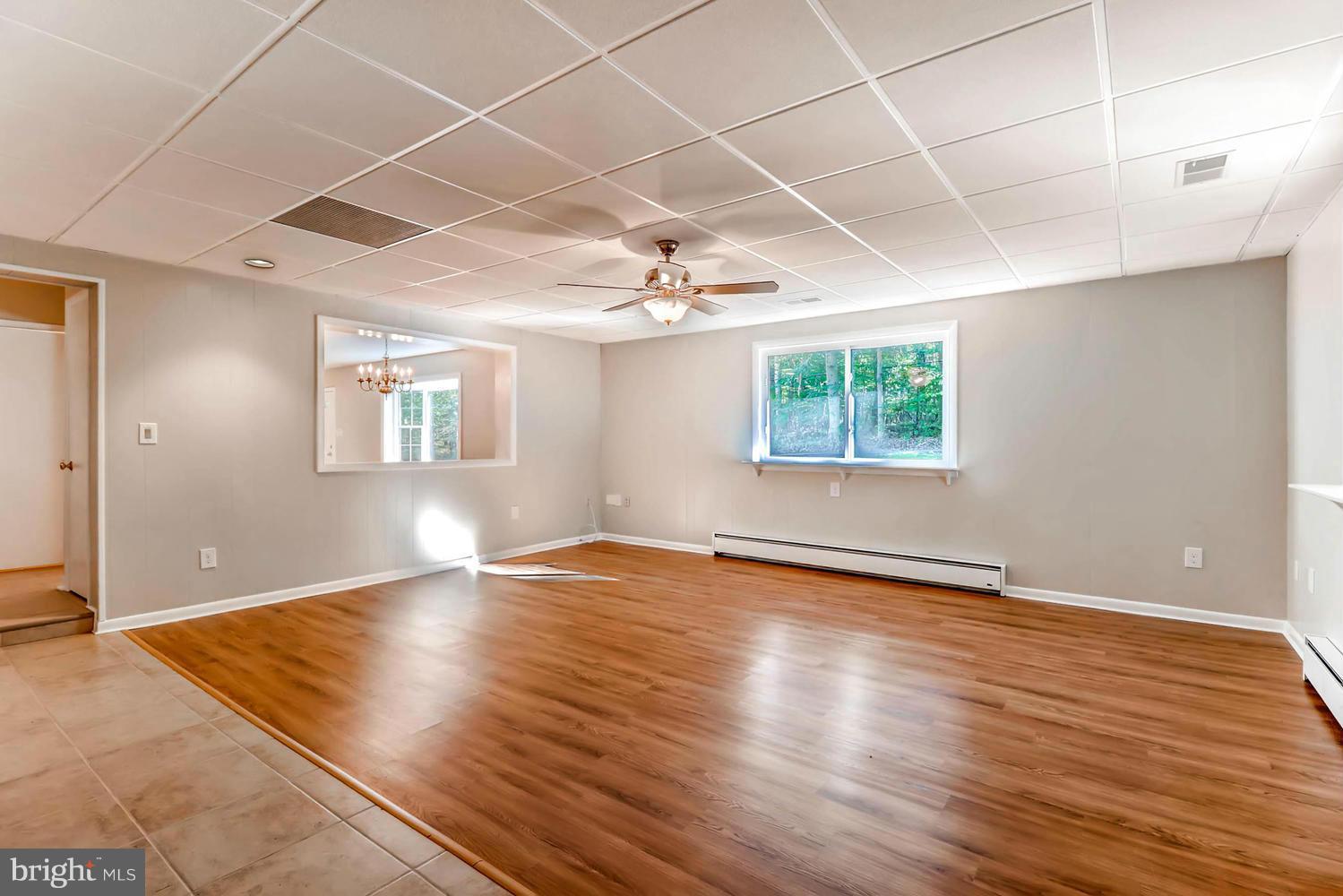 6826 New Cut Road Kingsville, MD 21087 - Photo 2 of 28 Family Room