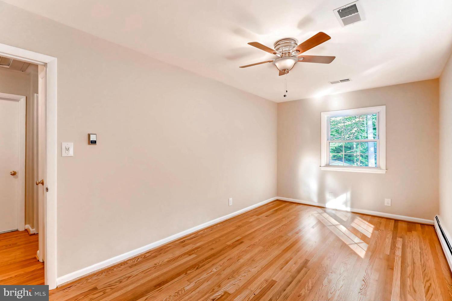 6826 New Cut Road Kingsville, MD 21087 - Photo 15 of 28 Bedroom