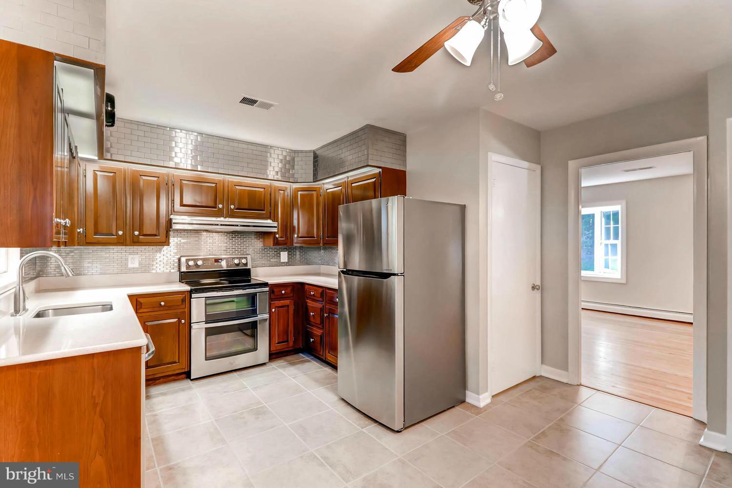 6826 New Cut Road Kingsville, MD 21087 - Photo 5 of 28 Kitchen