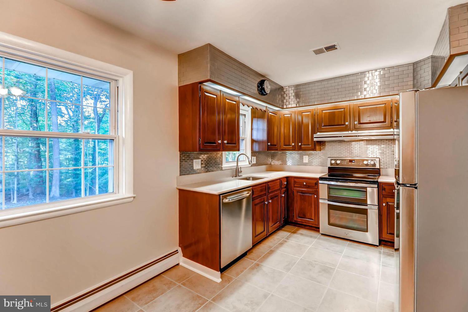 6826 New Cut Road Kingsville, MD 21087 - Photo 6 of 28 Kitchen