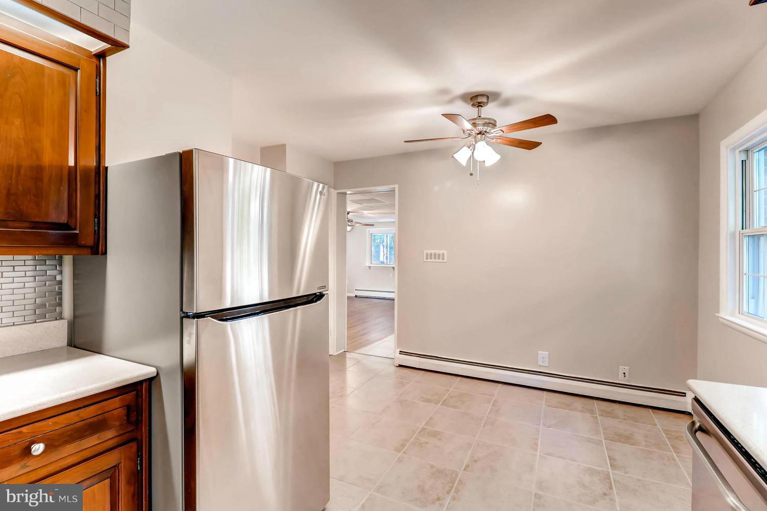 6826 New Cut Road Kingsville, MD 21087 - Photo 7 of 28 Kitchen