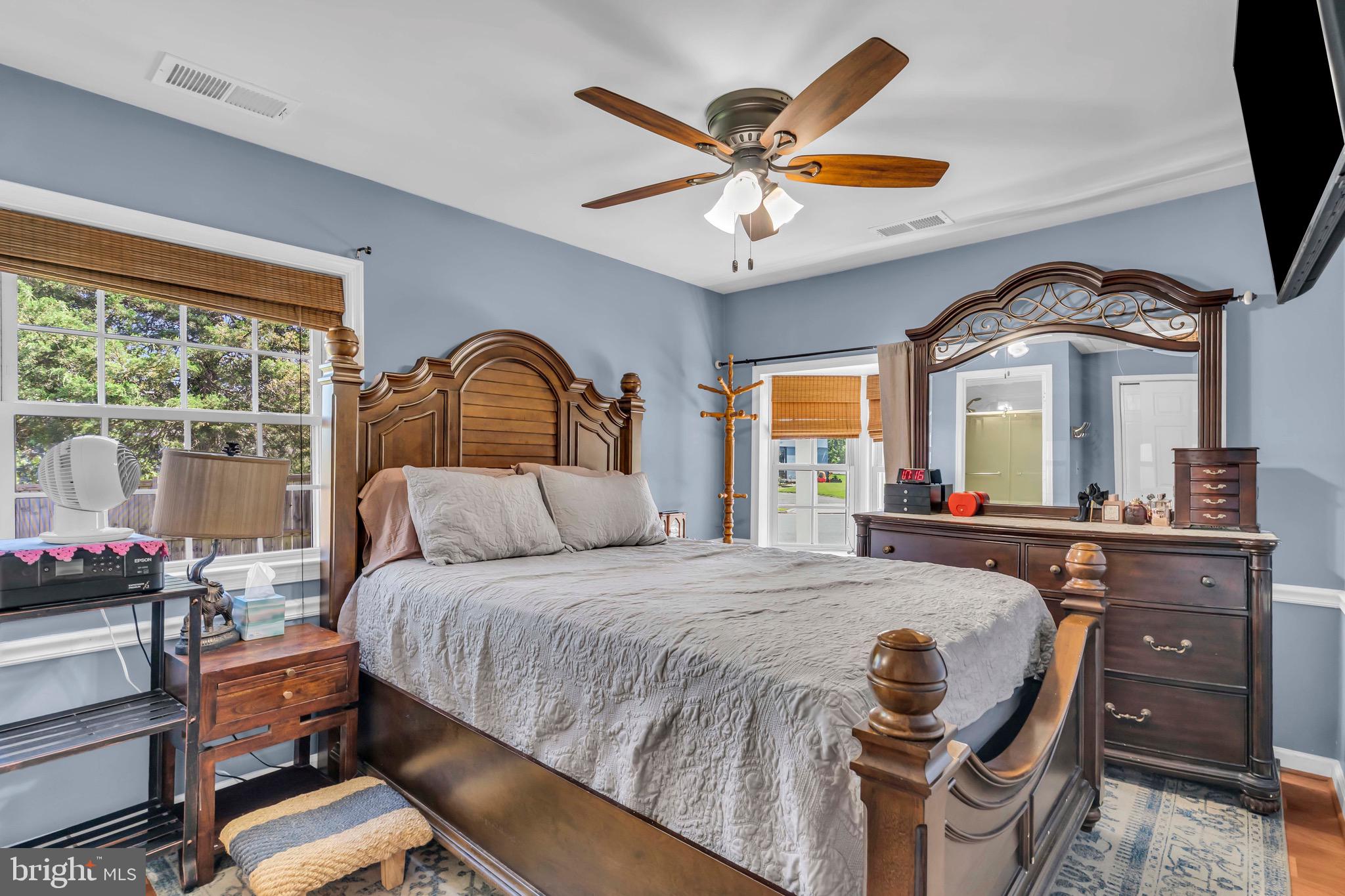 101 West Beech Road Sterling, VA 20164 - Photo 18 of 36