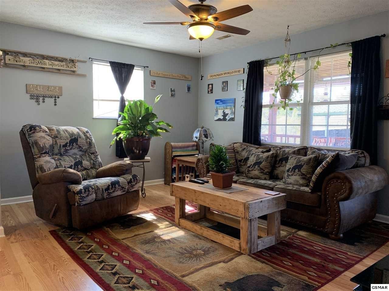 2280 Black Oak Ridge Road Sevierville, TN 37876 - Photo 4 of 17 Gallery Image 4