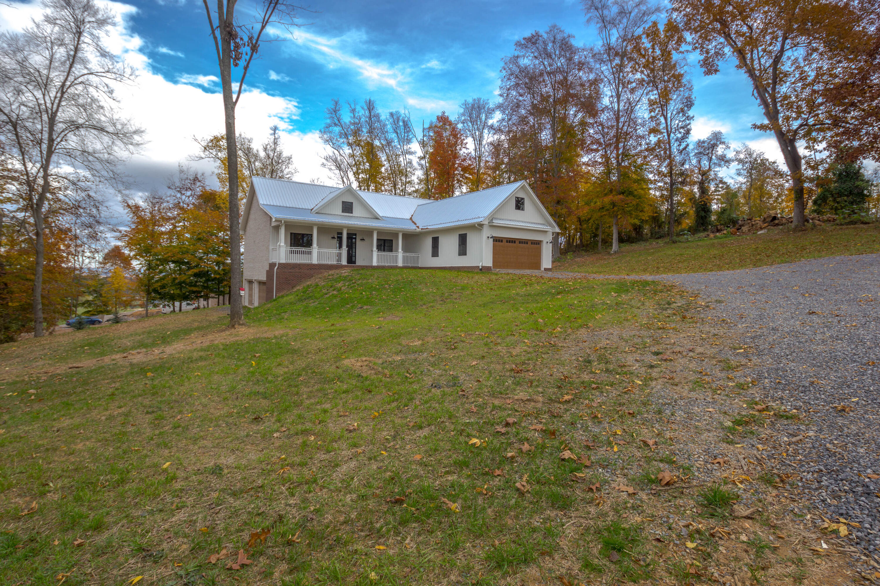 152 Stafford Road Gray, TN 37615 - Photo 3 of 62 IMG_4227