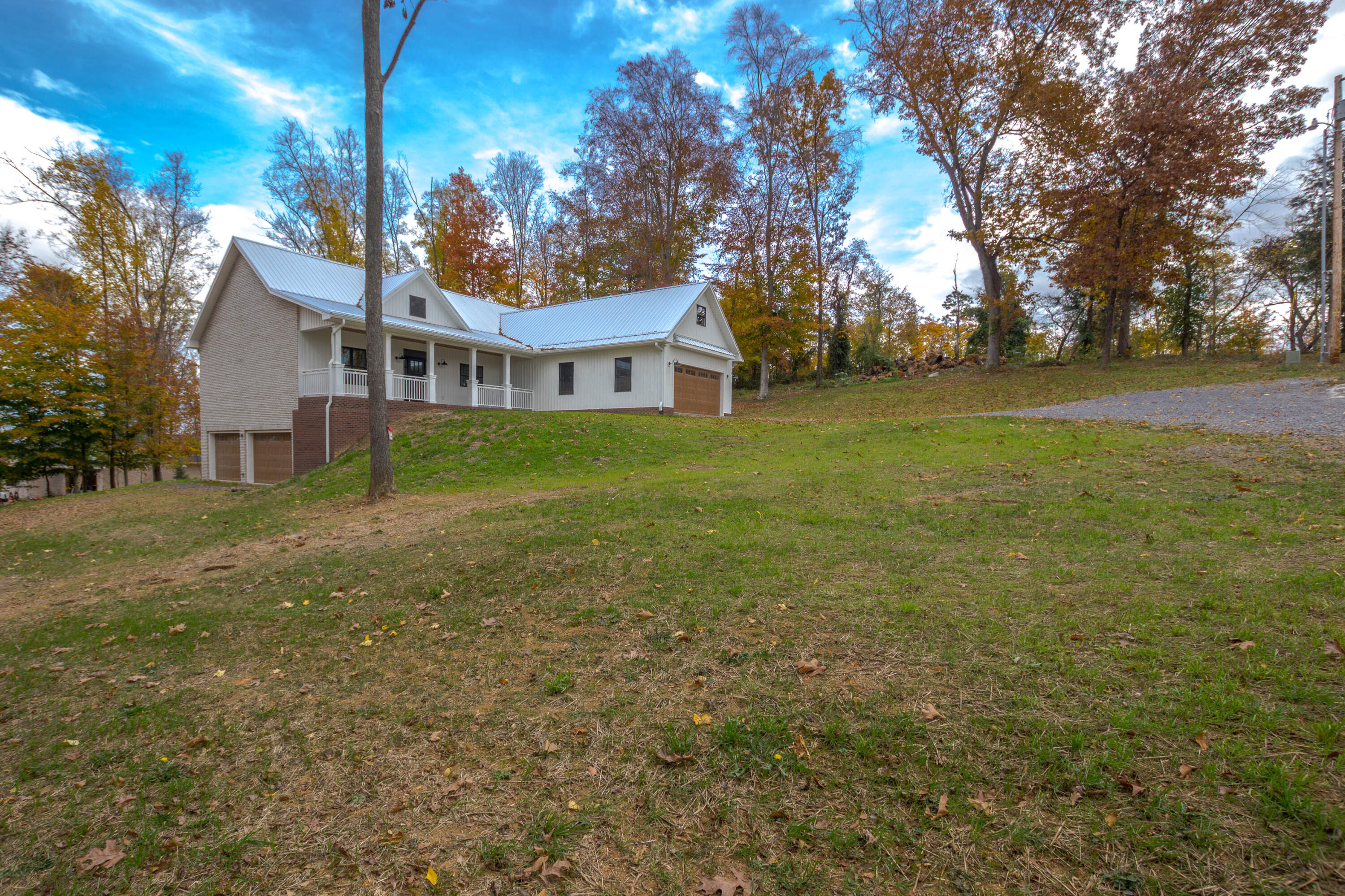 152 Stafford Road Gray, TN 37615 - Photo 4 of 62 IMG_4228