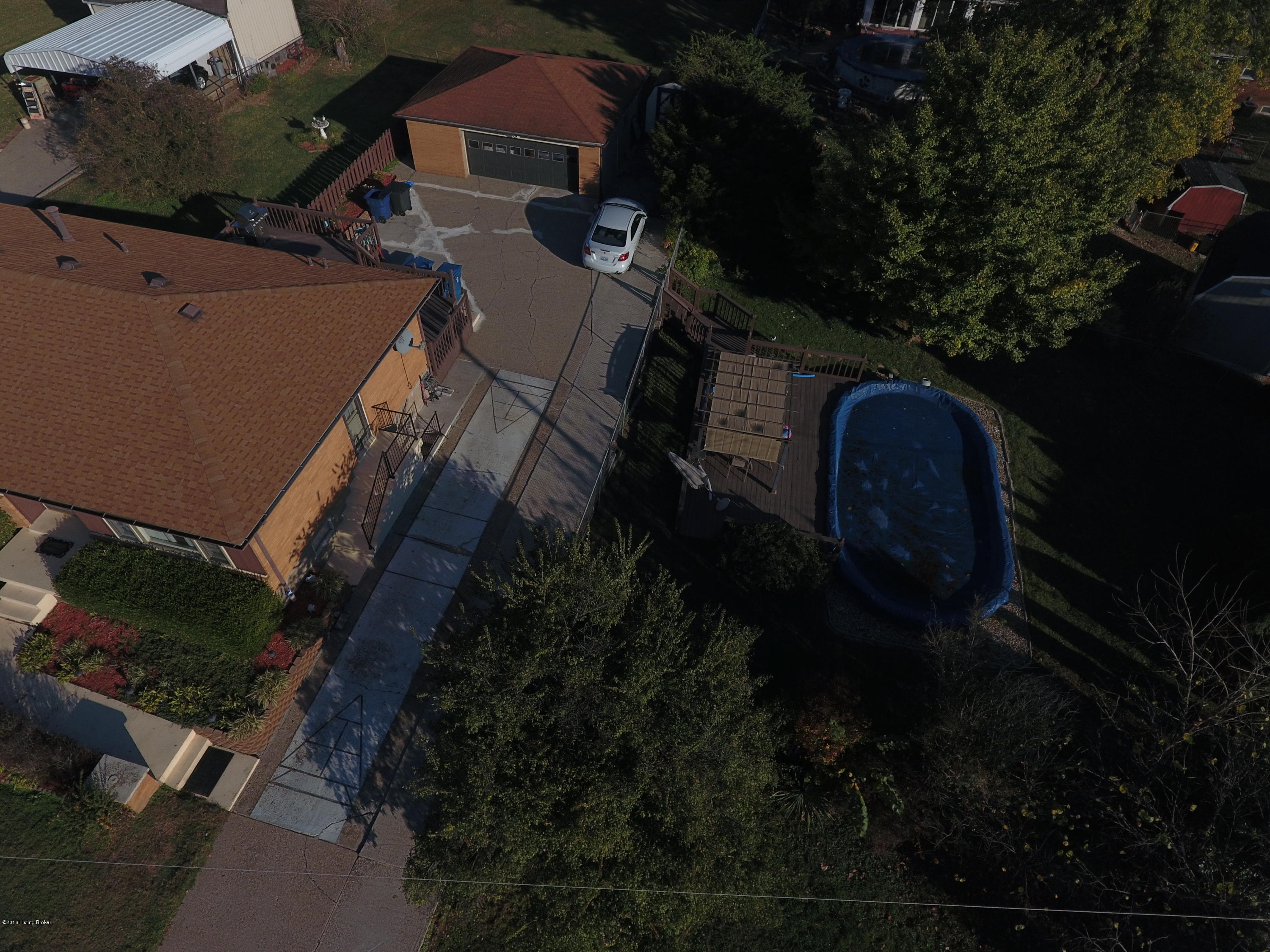 8317 Twisted Pine Road Louisville, KY 40219 - Photo 6 of 29 DJI_0022