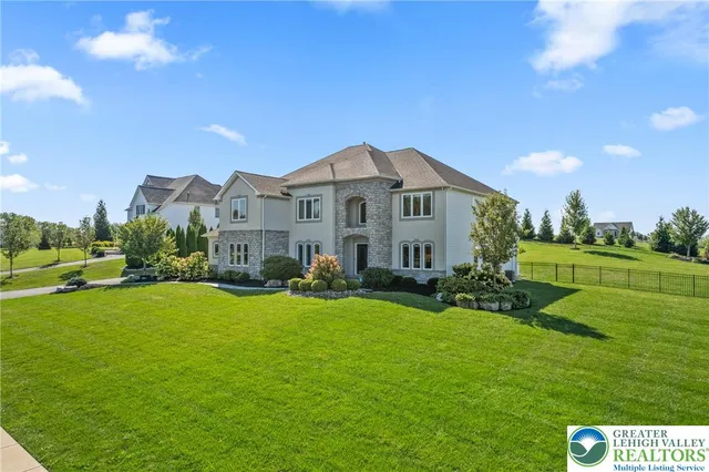 $1,325,000 | 4350 Saratoga Drive, Bethlehem, PA 18020