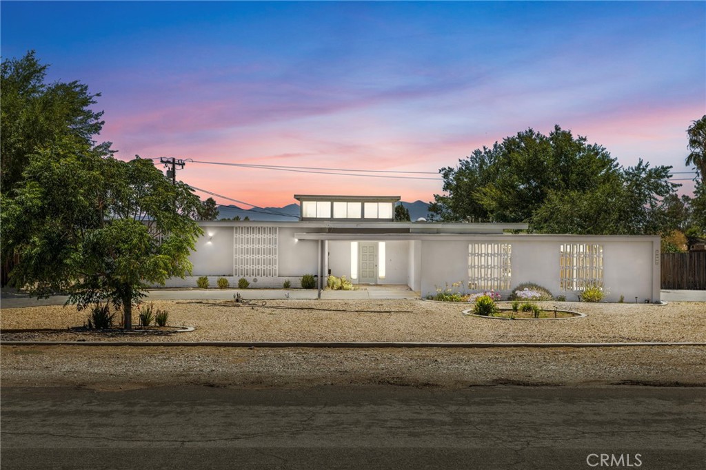 18969 Pachappa Road Apple Valley, CA 92307 - Photo 1 of 75