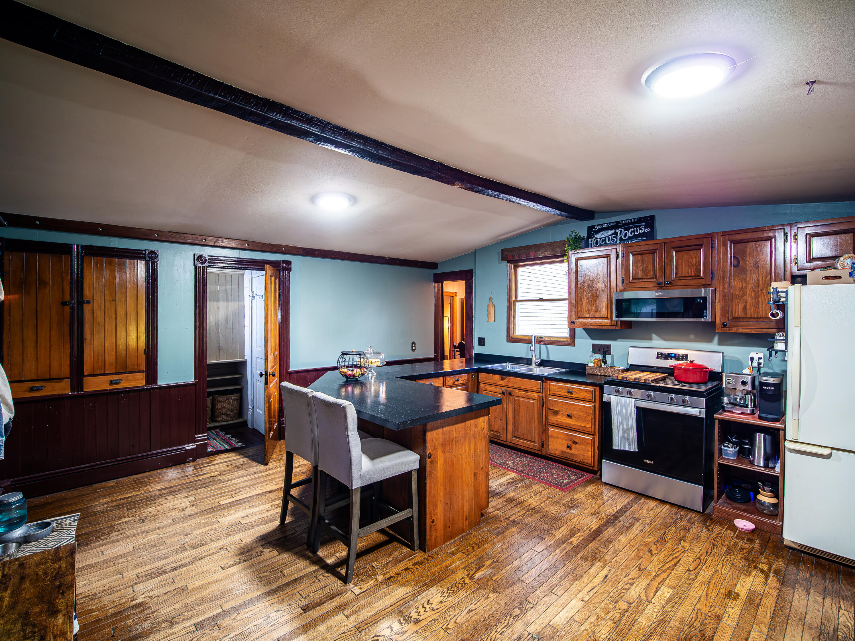 726 North Bridge Street Belding, MI 48809 - Photo 6 of 35 19