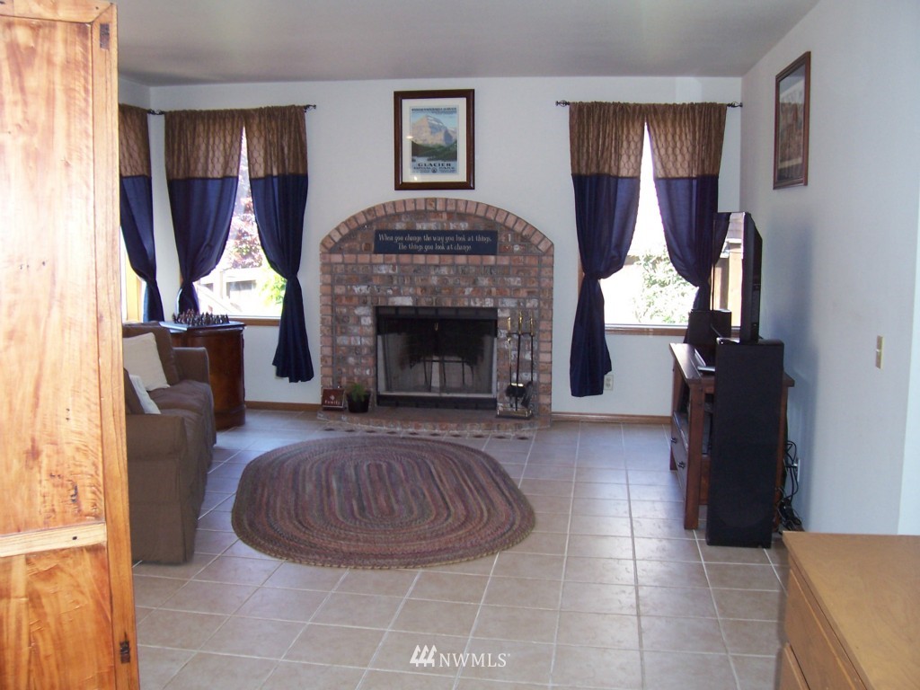 12202 Southeast 179th Place Renton, WA 98058 - Photo 12 of 15 Gallery Image 12