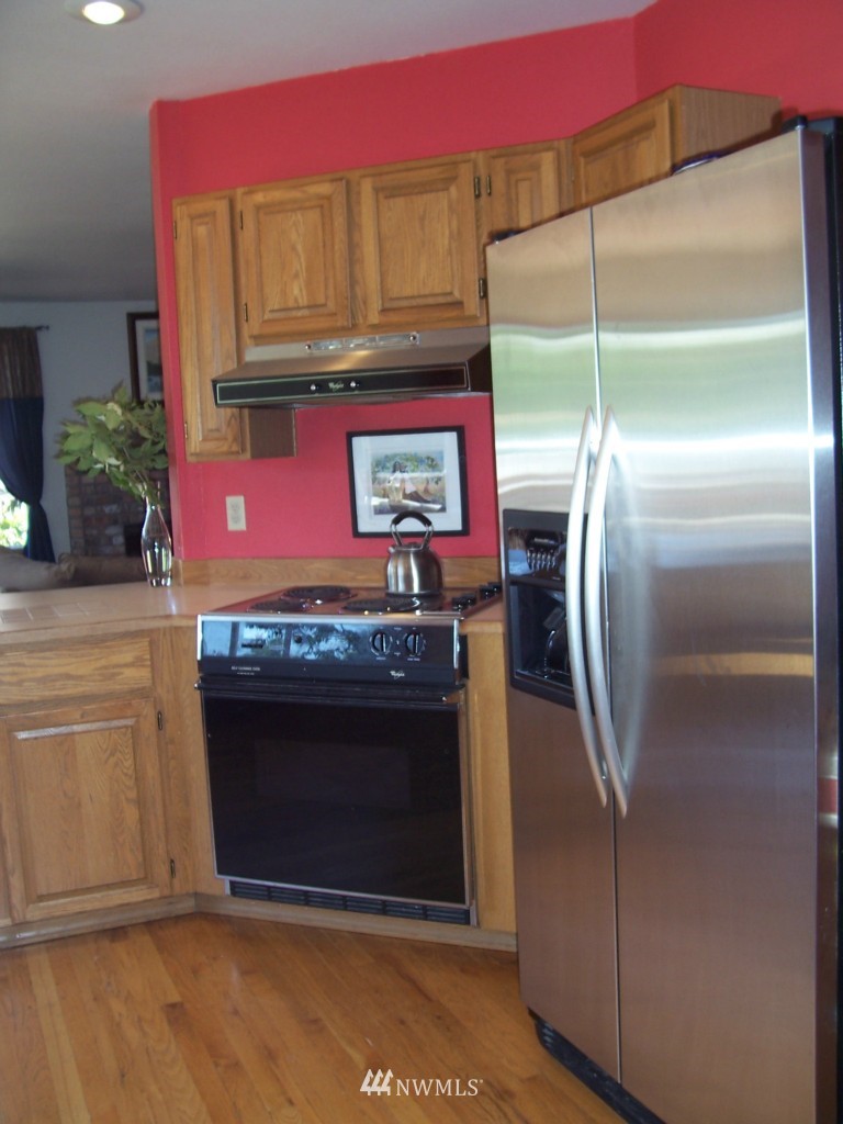 12202 Southeast 179th Place Renton, WA 98058 - Photo 9 of 15 Gallery Image 9