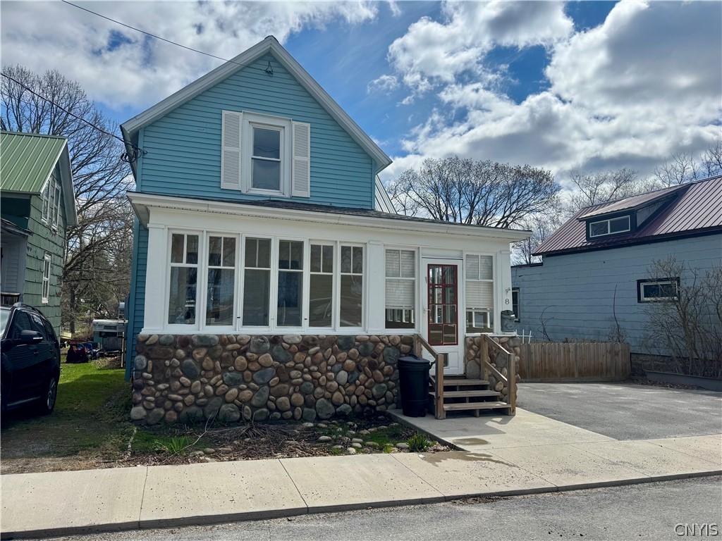 8 2nd Street Alexandria, NY 13607 - Photo 2 of 42