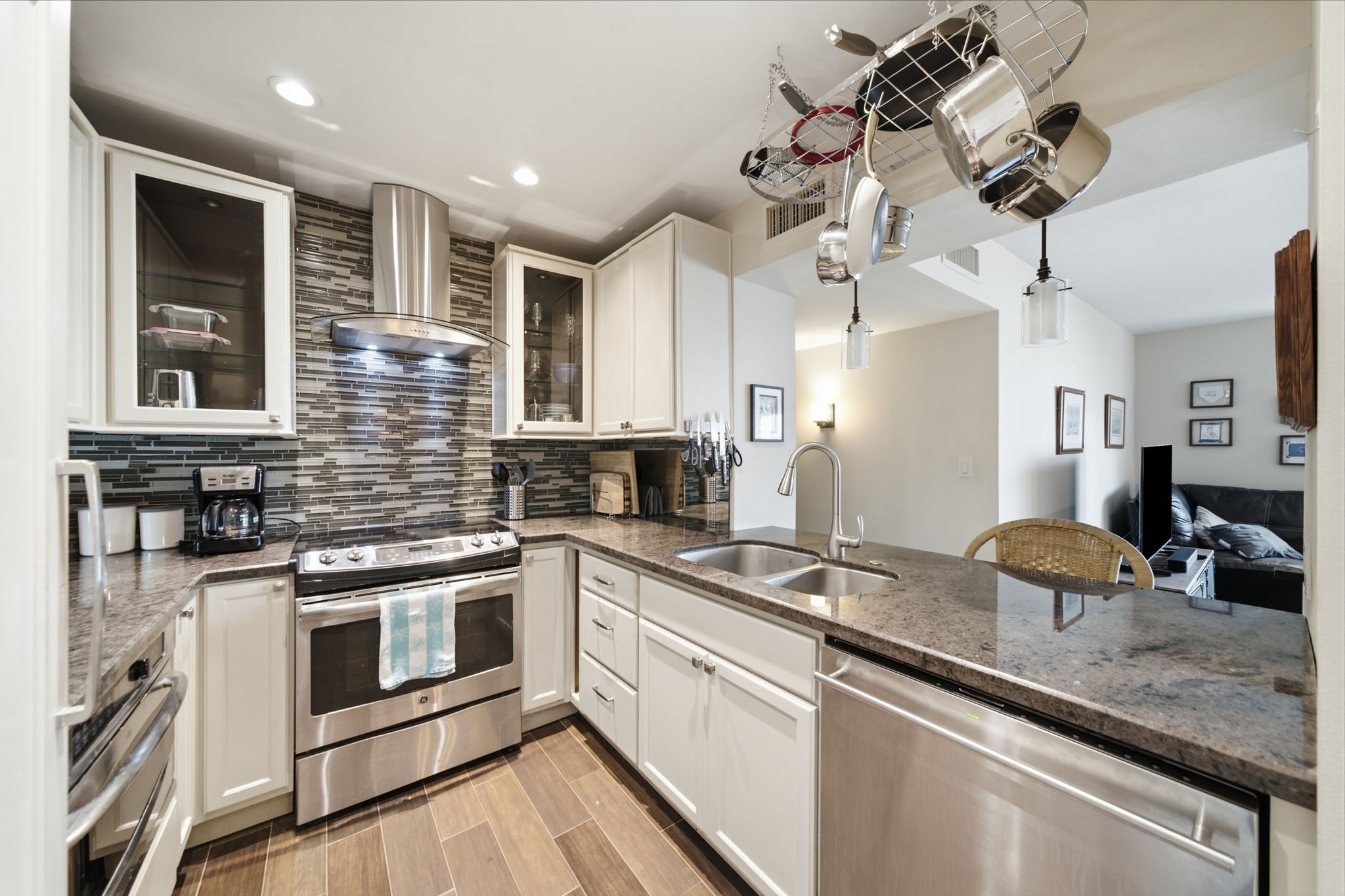 6485 Bayou Glen Road, Unit 6485 Houston, TX 77057 - Photo 6 of 20