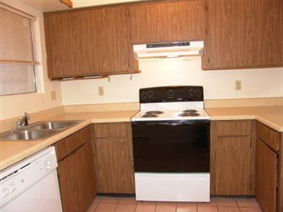 3750 North Country Club Road, Unit 47 Tucson, AZ 85716 - Photo 5 of 10