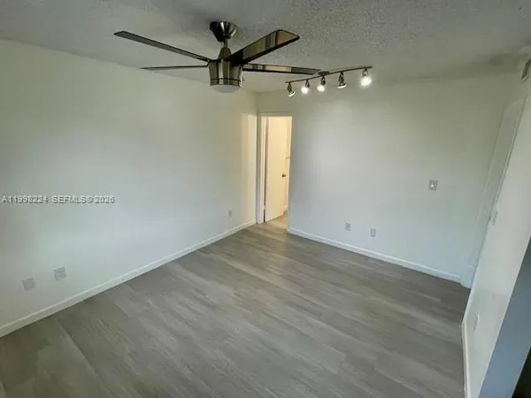 $2,200 | Lago Grande, Hialeah, FL 33016