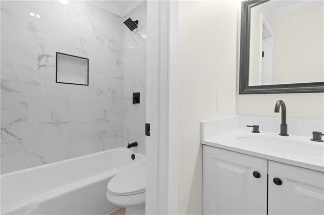 $269,900 | 2147 Holiday Drive, New Orleans, LA 70114