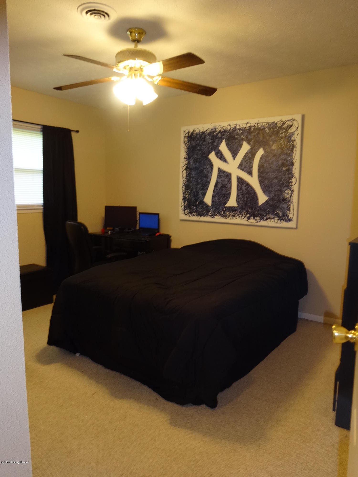 9616 Maple Road Louisville, KY 40229 - Photo 26 of 33 DSC00918