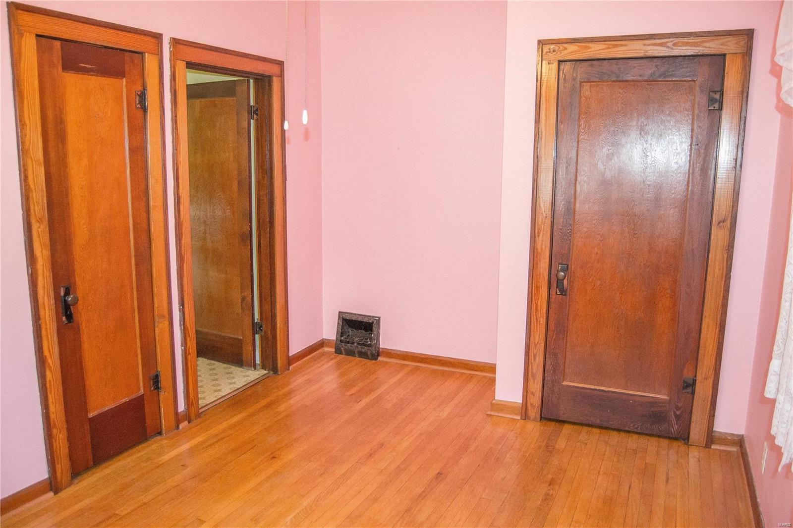 1011 Scheel Street Belleville, IL 62221 - Photo 15 of 32 Gallery Image 15