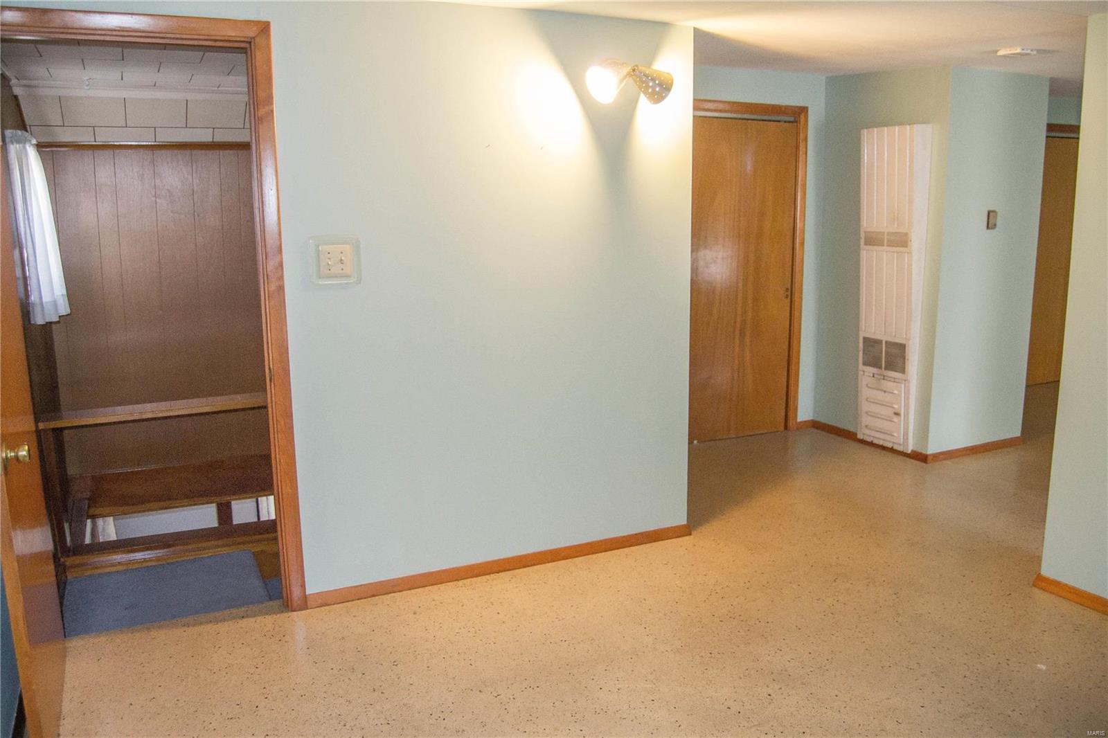 1011 Scheel Street Belleville, IL 62221 - Photo 21 of 32 Gallery Image 21