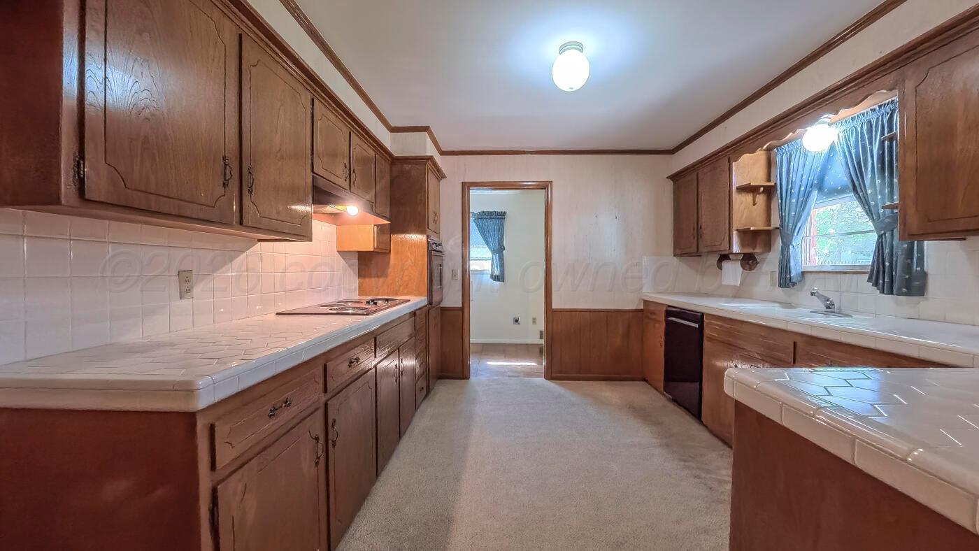 6907 Calumet Road Amarillo, TX 79106 - Photo 14 of 23 Kitchen