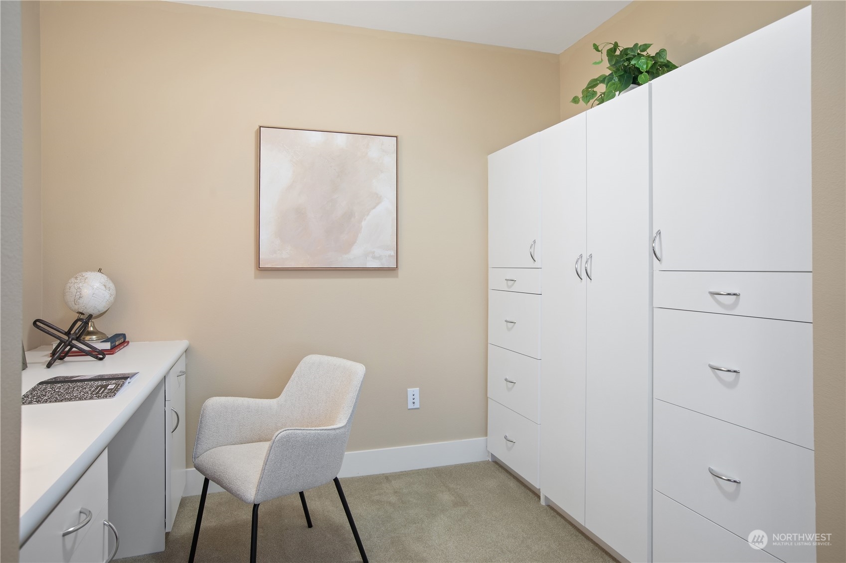 51 Pine Street, Unit 104 Edmonds, WA 98020 - Photo 15 of 40 a bathroom with a sink and a mirror