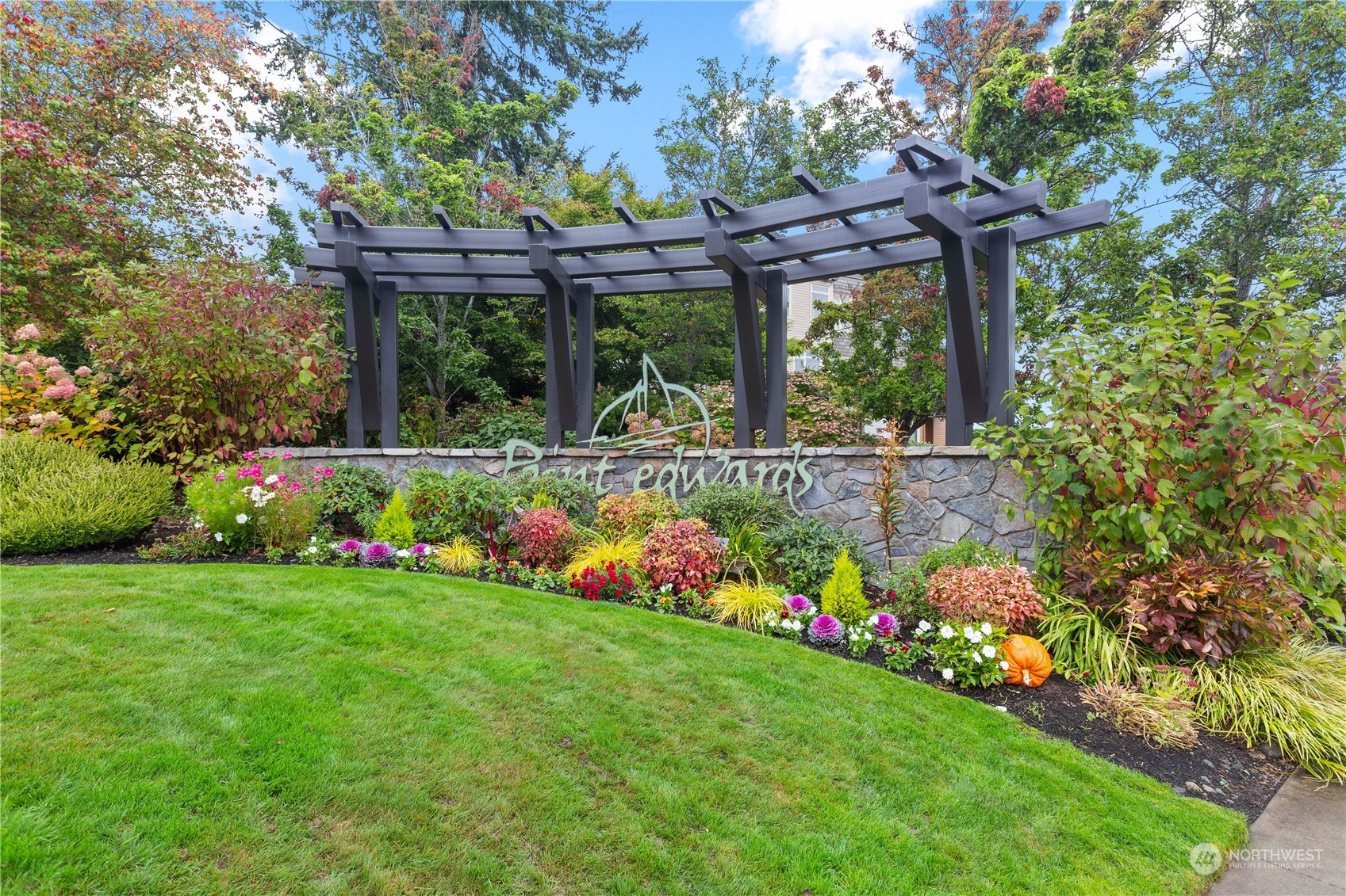 51 Pine Street, Unit 104 Edmonds, WA 98020 - Photo 32 of 40