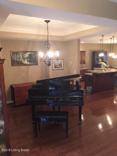 10724 Riva Road Louisville, KY 40223 - Photo 9 of 23 DINING AREA
