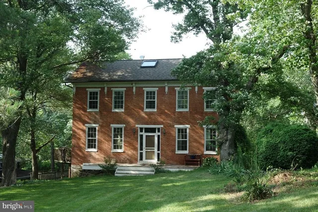 front view of house with a yard