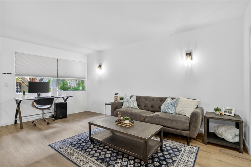 901 Linden Avenue, Unit 8 Long Beach, CA 90813 - Photo 2 of 24