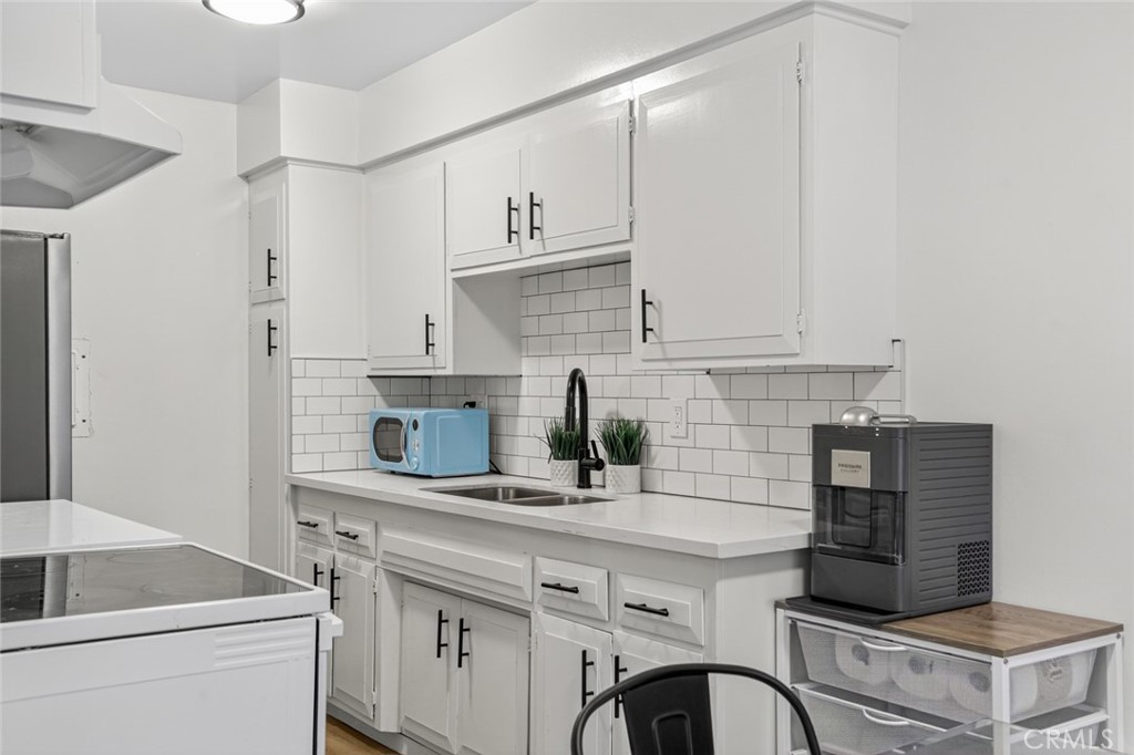 901 Linden Avenue, Unit 8 Long Beach, CA 90813 - Photo 8 of 24