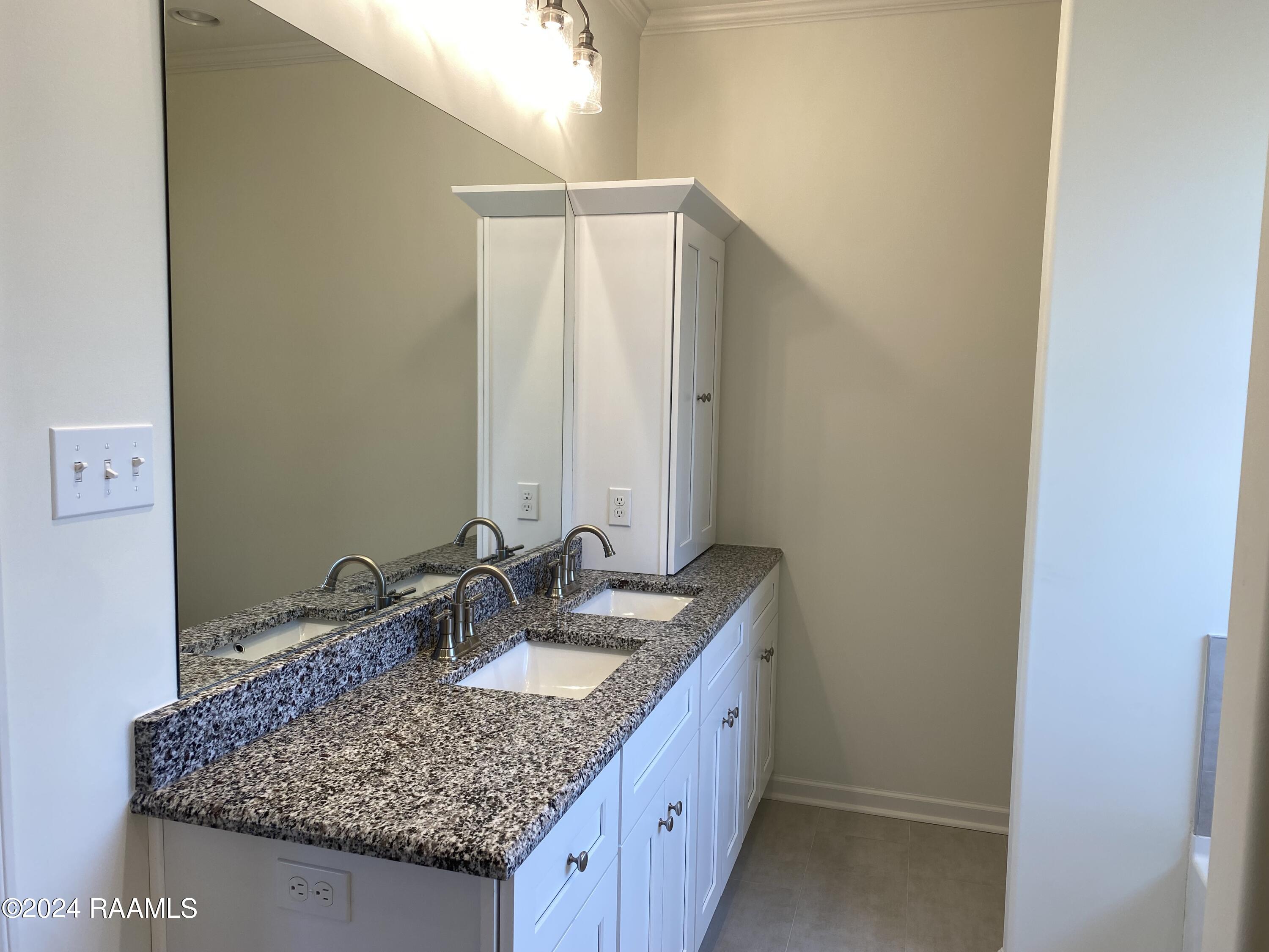 102 Deerfield Loop Duson, LA 70529 - Photo 4 of 9 Primary Bathroom