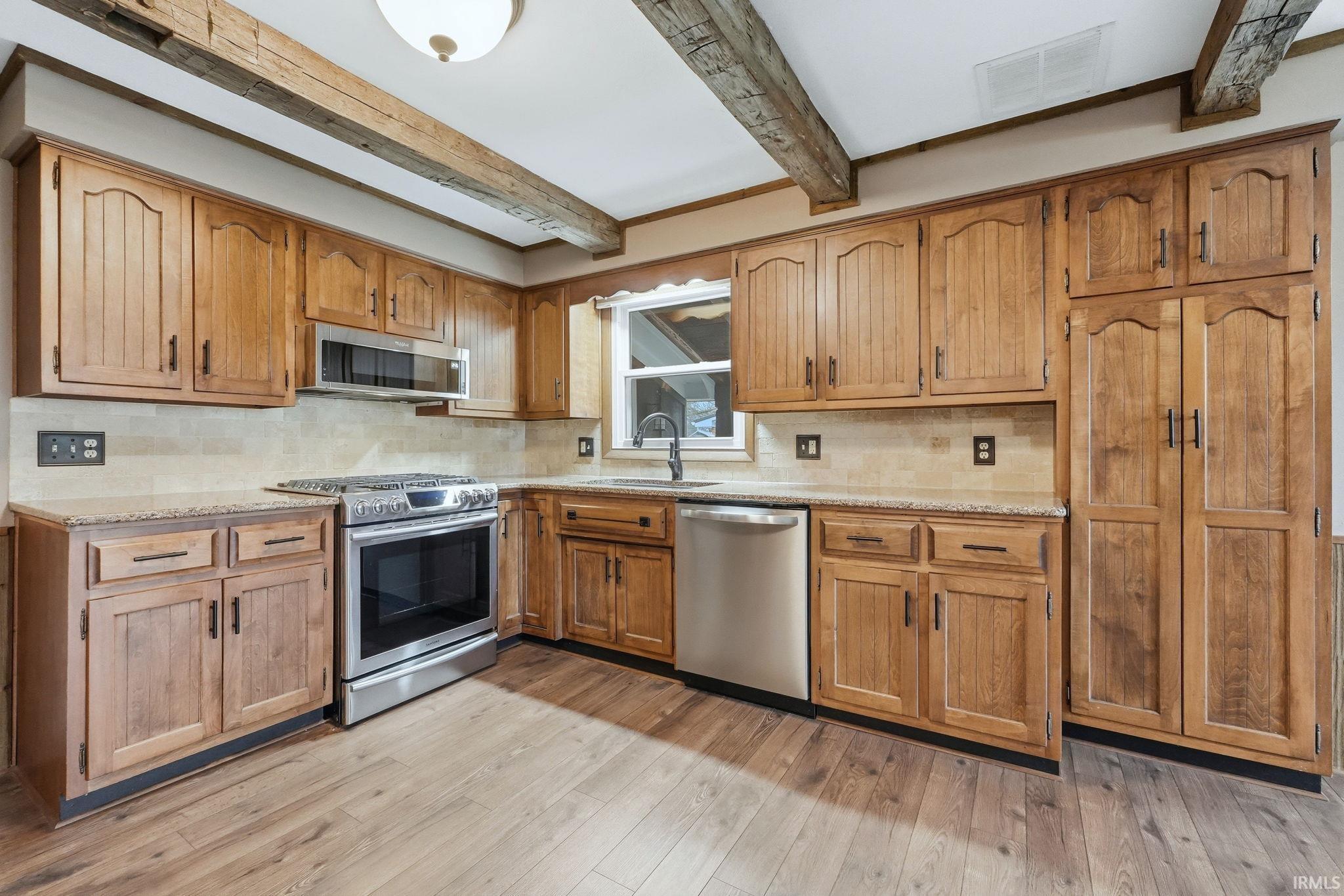 4615 Beechcrest Drive Fort Wayne, IN 46835 - Photo 11 of 33