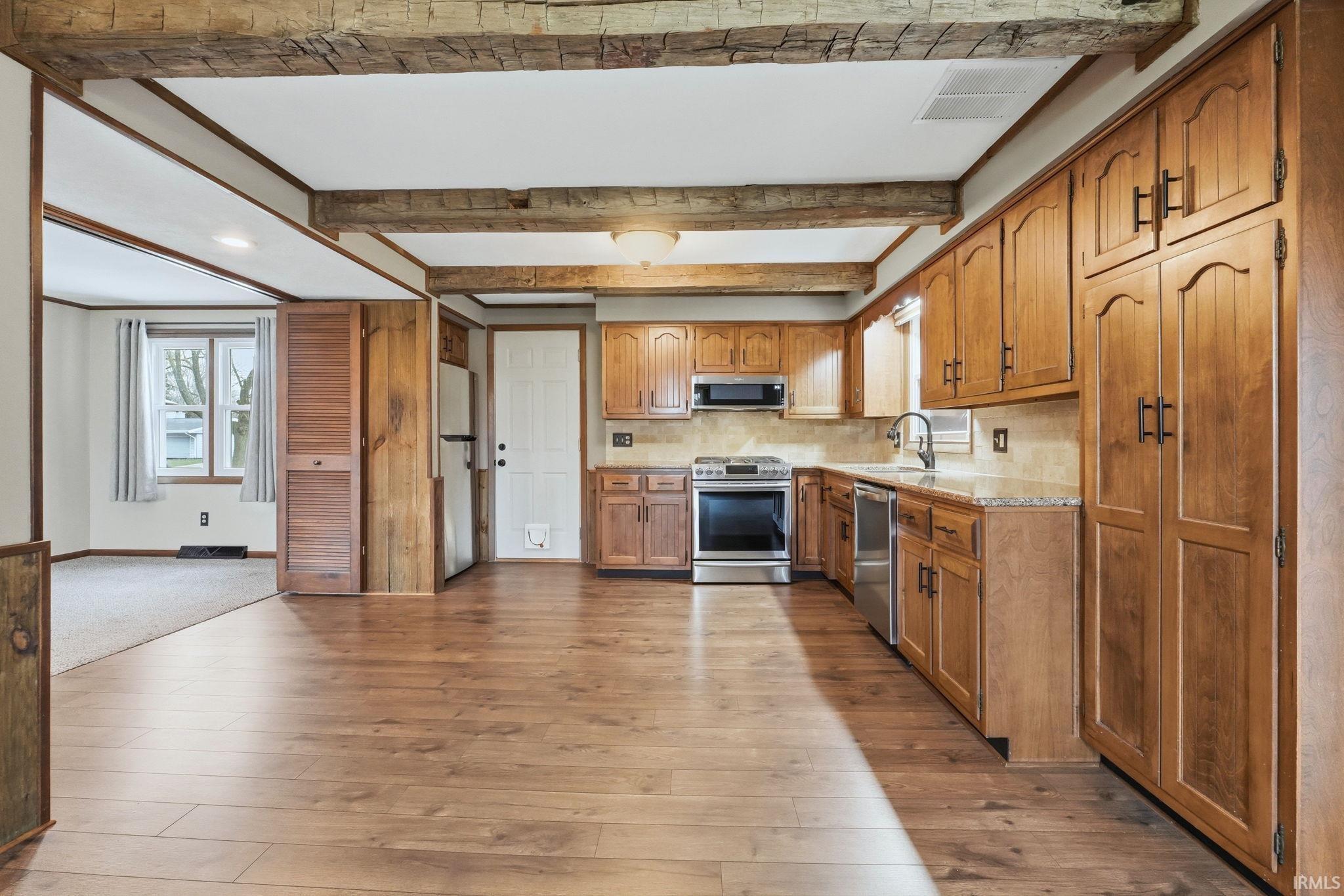 4615 Beechcrest Drive Fort Wayne, IN 46835 - Photo 13 of 33