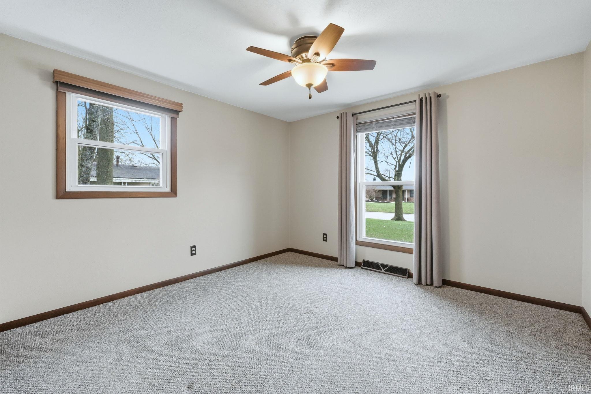 4615 Beechcrest Drive Fort Wayne, IN 46835 - Photo 22 of 33