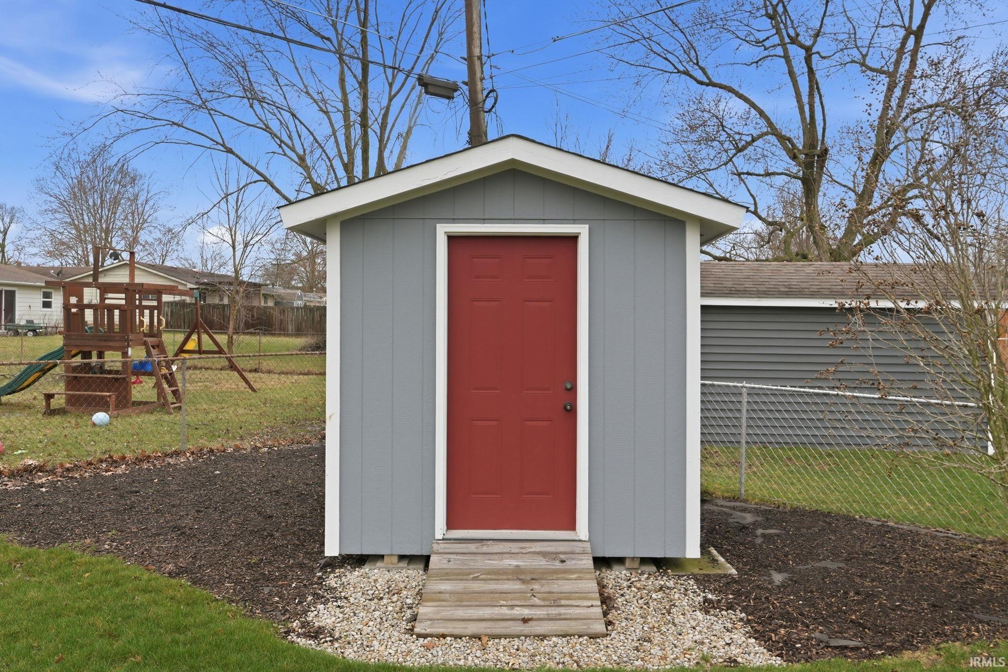 4615 Beechcrest Drive Fort Wayne, IN 46835 - Photo 25 of 33