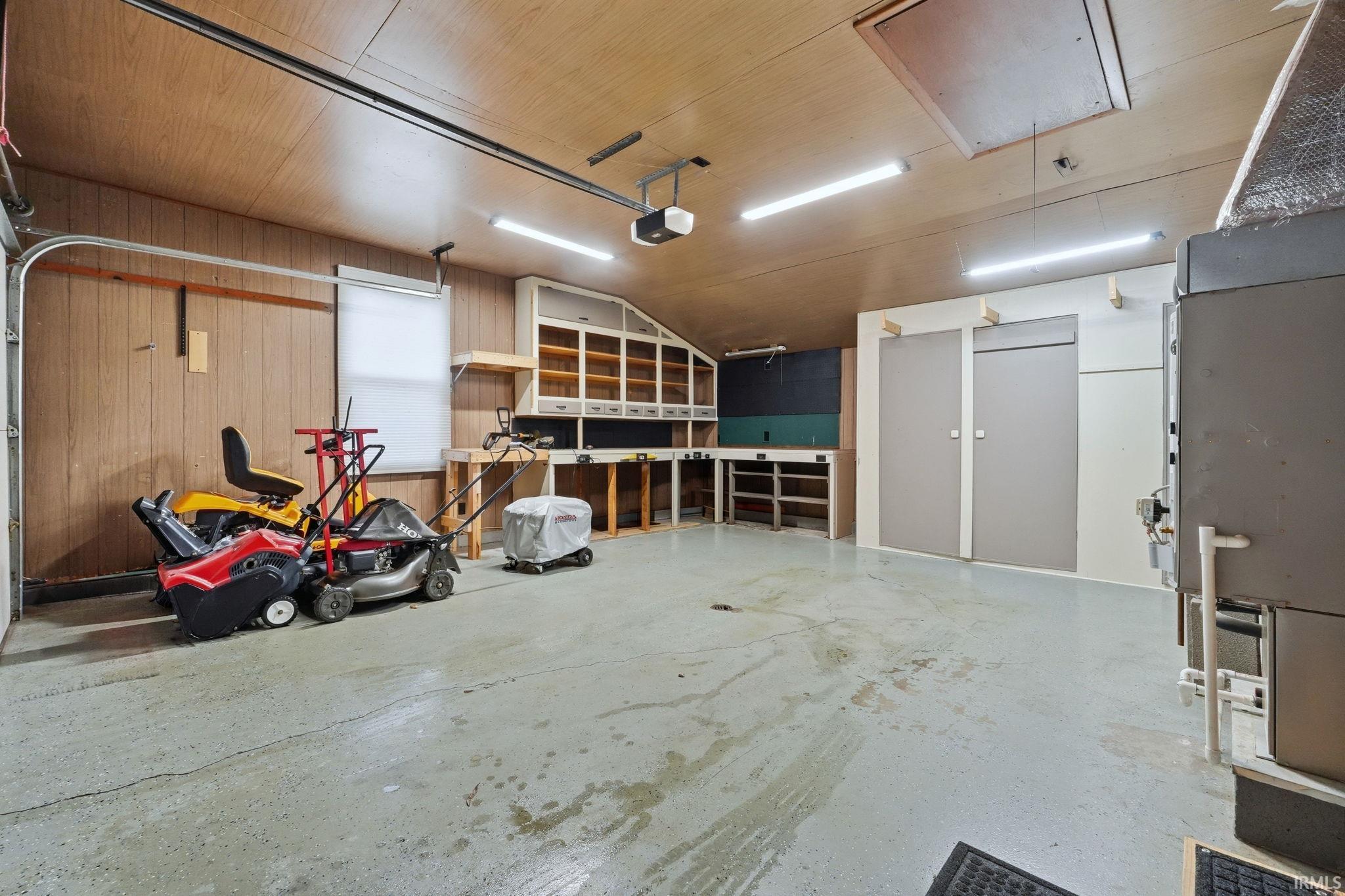 4615 Beechcrest Drive Fort Wayne, IN 46835 - Photo 26 of 33