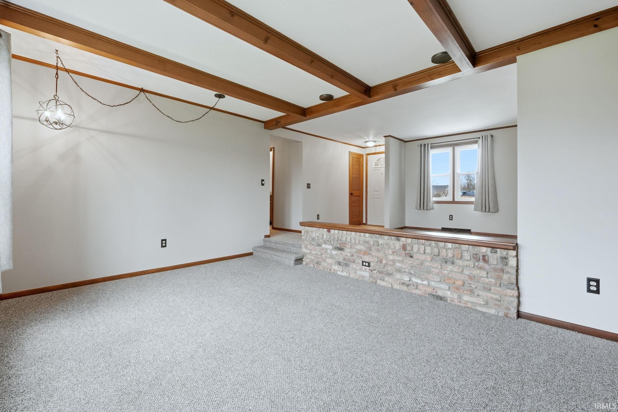 4615 Beechcrest Drive Fort Wayne, IN 46835 - Photo 5 of 33