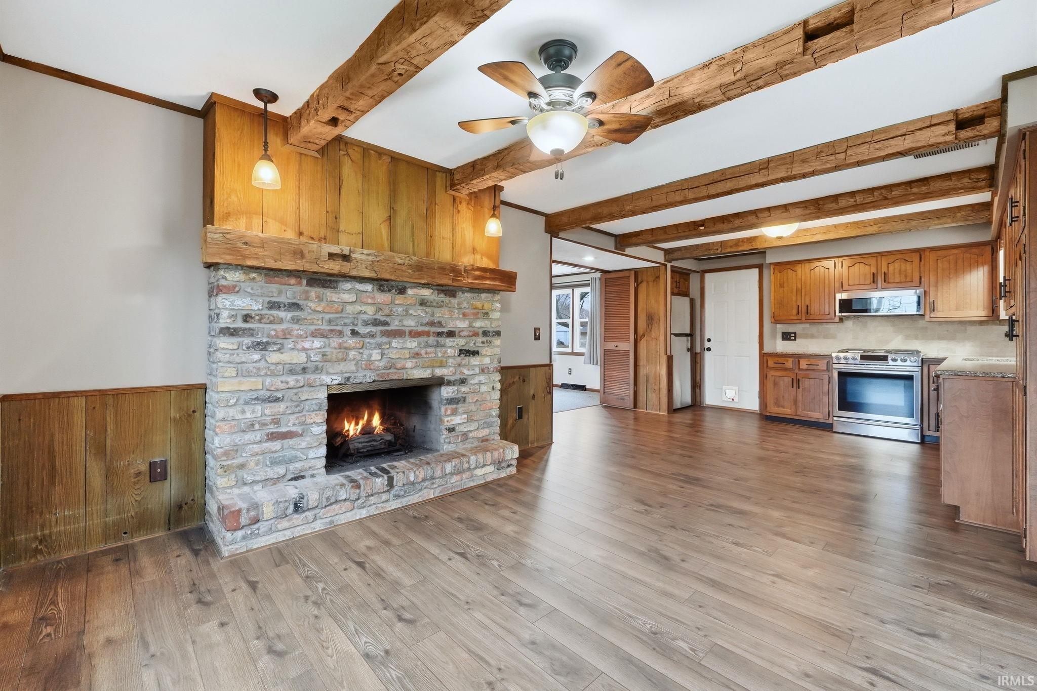 4615 Beechcrest Drive Fort Wayne, IN 46835 - Photo 9 of 33