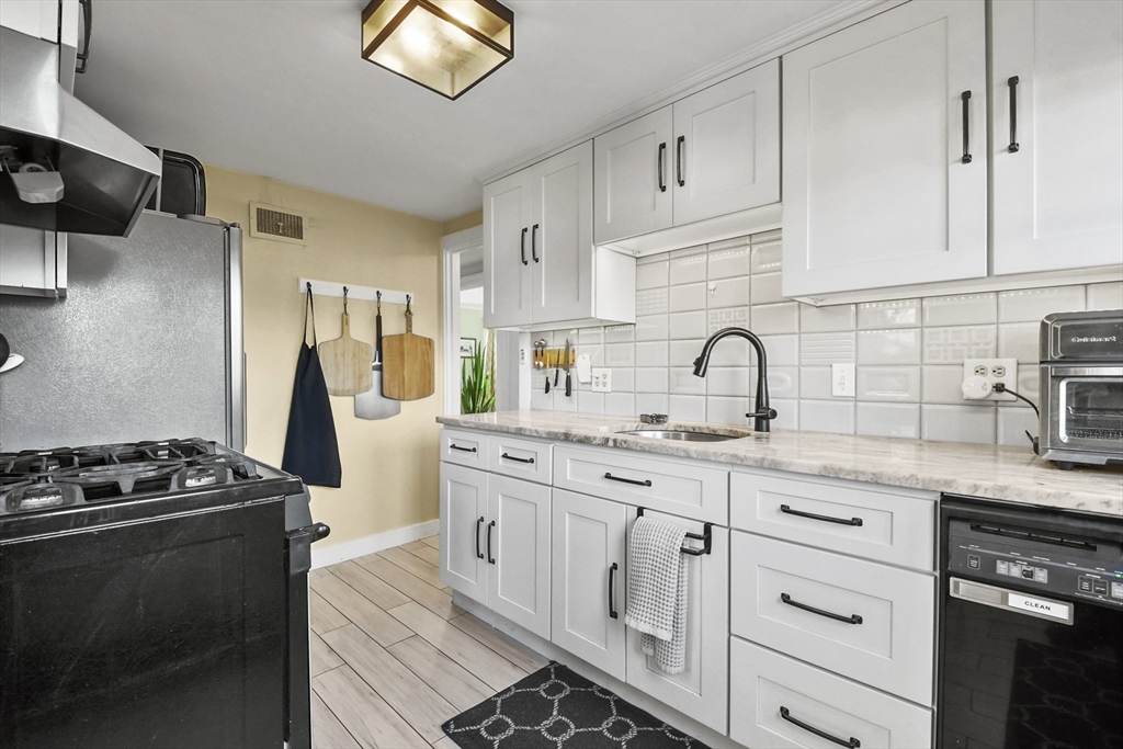 62 Elva Road Weymouth, MA 02191 - Photo 10 of 41 Gallery Image 10