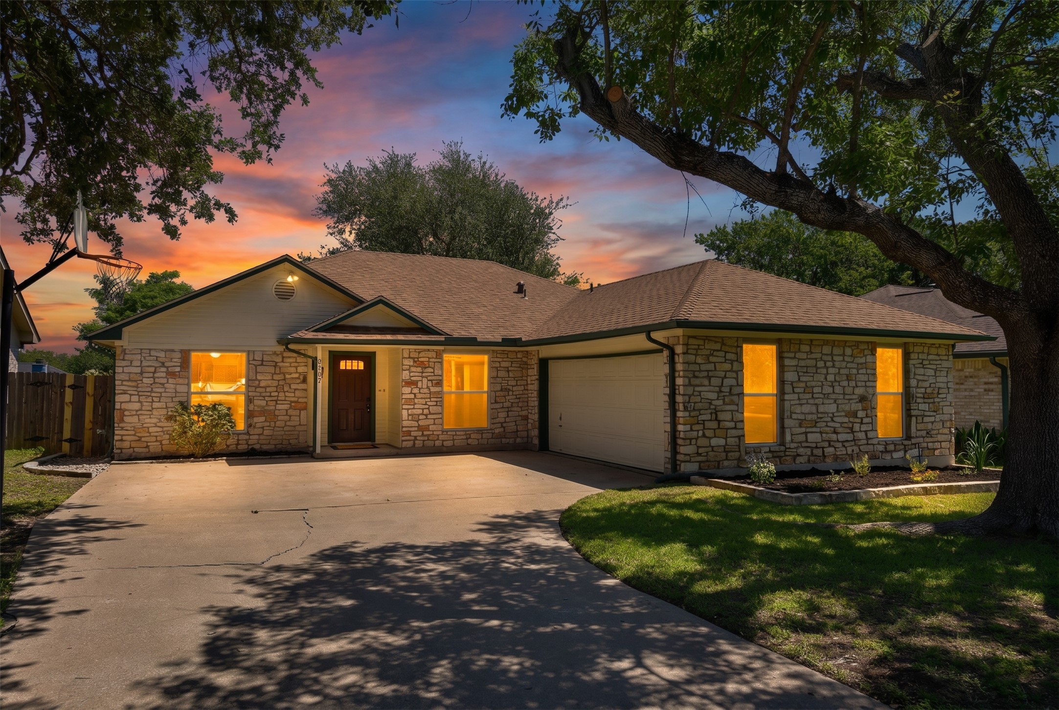 2402 Spring Wagon Lane Austin, TX 78728 - Photo 2 of 19