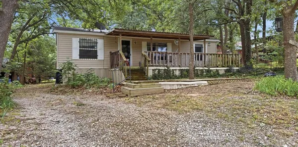 $140,000 | 945 Lake Road, Gordonville, TX 76245