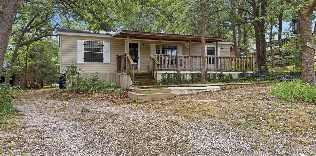 945 Lake Road Gordonville, TX 76245 - Photo 1 of 23